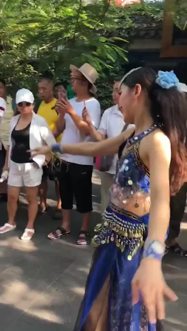 千古情美女吃瓜视频播放,揭秘娱乐圈幕后故事